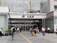 �Q�P���I���N����̂i�q�D�y�w�ւ̓��e�ʐ^1