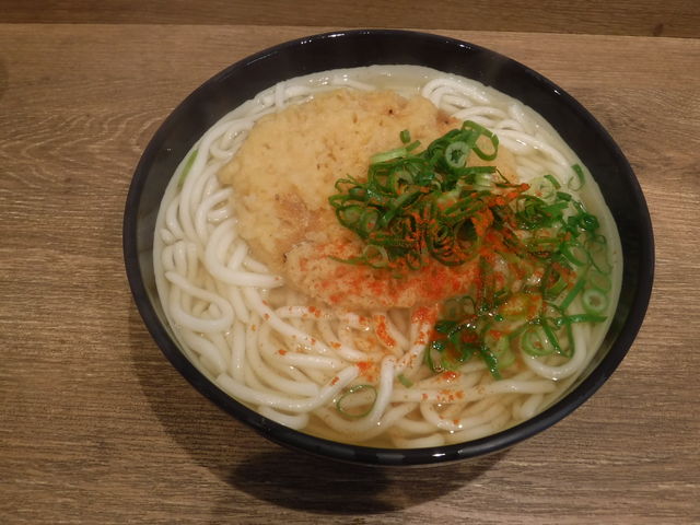 ������̉w���ǂ�̓��e�ʐ^8