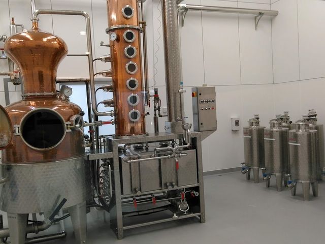 �K���X�z���Ɍ�����ݔ��B_�ӂ����܈������C�i���[