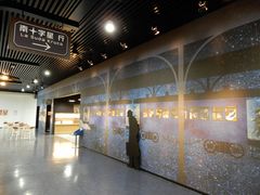 V񂳂̓̉w ݂ւ̓eʐ^1