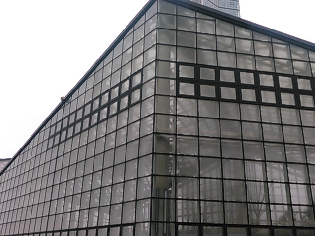 ꏊłAϋv͂ǂȂ̂ł傤H_ZIX^