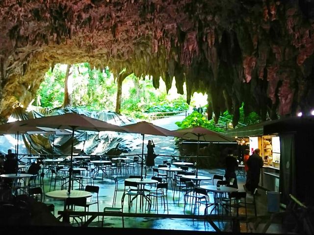 ��O�̃J�t�F_�K���K���[�̒J