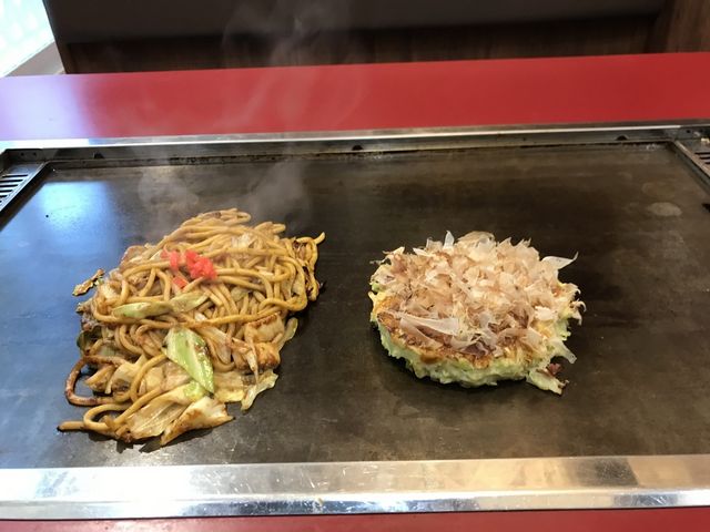 ハーフぶた玉+焼きそばのランチ_お好み焼・鉄板焼 きん太 近鉄大久保店