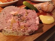 ܂BISTRO BLEU̓eʐ^1