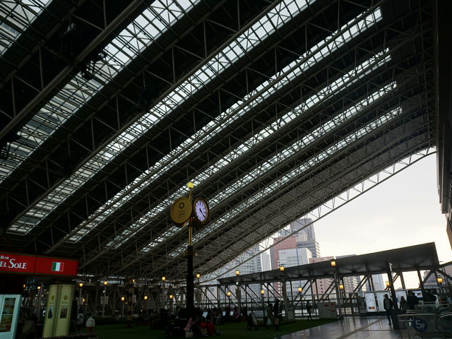 大阪ステーションシティ5階、時空の広場_大阪ステーションシティ