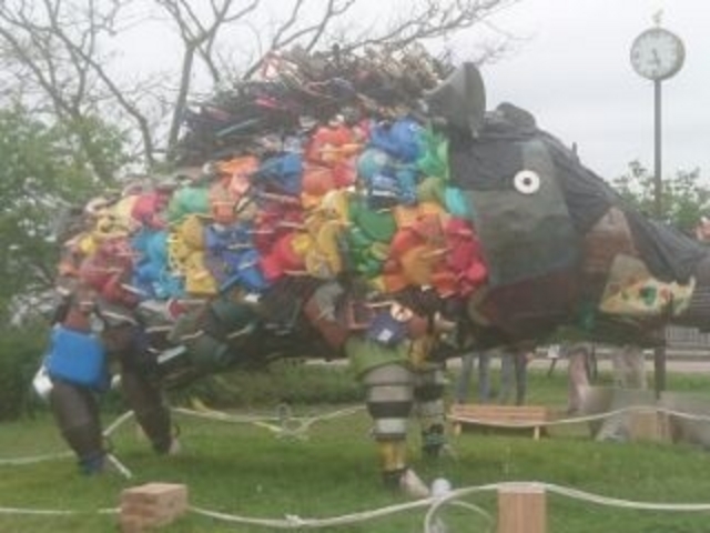 �F��`�̃V���{�����̂����B_�F��`