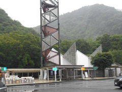 �g�V���[����̈���PA�i����j�ւ̓��e�ʐ^1