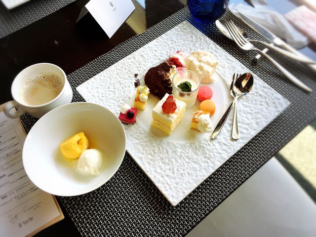 �f�U�[�g_�N���X�z�e���D�y