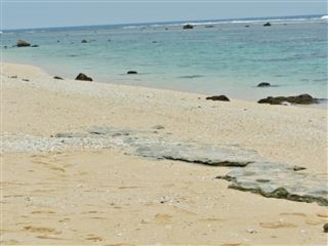 岩場も有って楽しそうな「吉野海岸」_吉野海岸