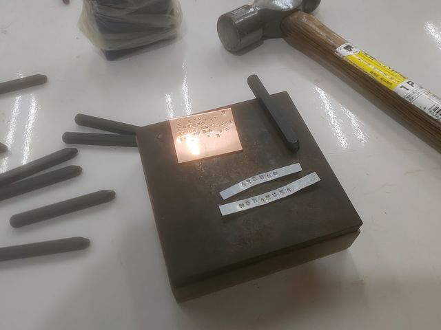 wւ̗ɖO܂_NATIVE@HANDS