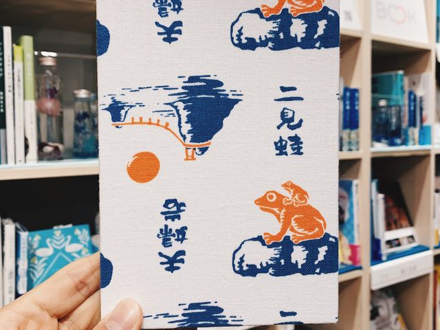 �߂��Ɗ�J�t�F����f�U�C���B_�ɐ��v�w��߂��Ɖ���