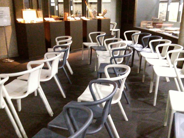 �V�A�^�[_MoBS���D�~���[�W�A��