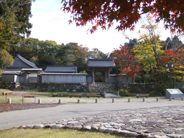 ��݂����肵��{�V�B����������j��Y�F��B�O�c���ƂƓV�������ڂ̐Γ��R������J��L�����M�̗�R_�Γ��R