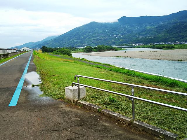 �I�m��_���̉w �I�̐얜�t�̗�