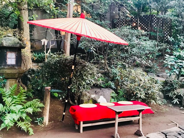 �y���F���z�������̂���������R�[�i�[������܂������K�⎞�͂��x�݂ł���_���F��