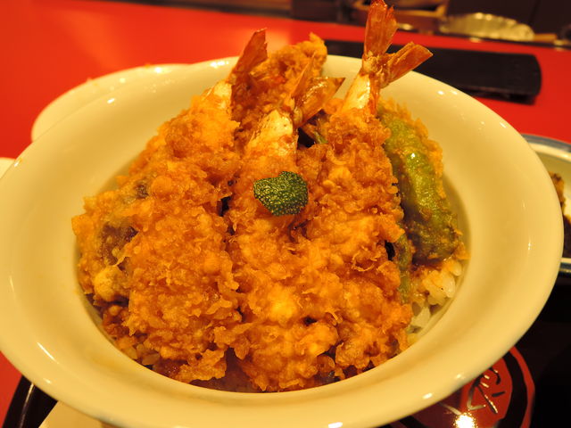 傫ȊCVVR_VWFCA[sɐOX