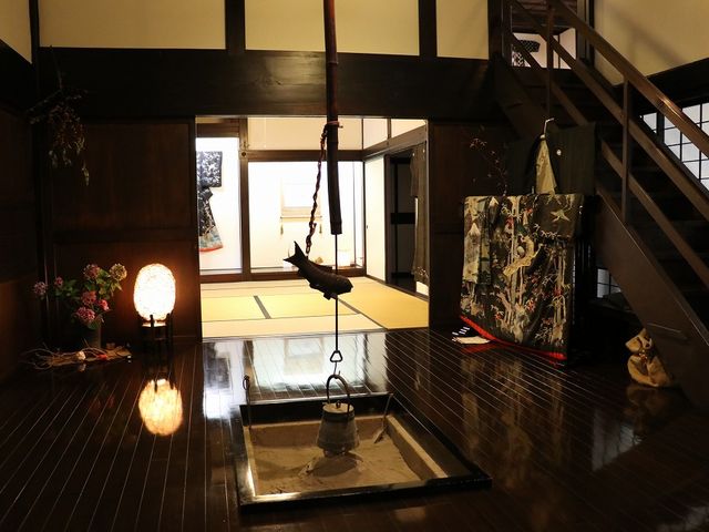 Yanwenli̓yǂ̊X׎R̓eʐ^4