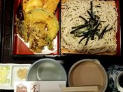 􂳂̑ނ炻Ώ̓eʐ^3