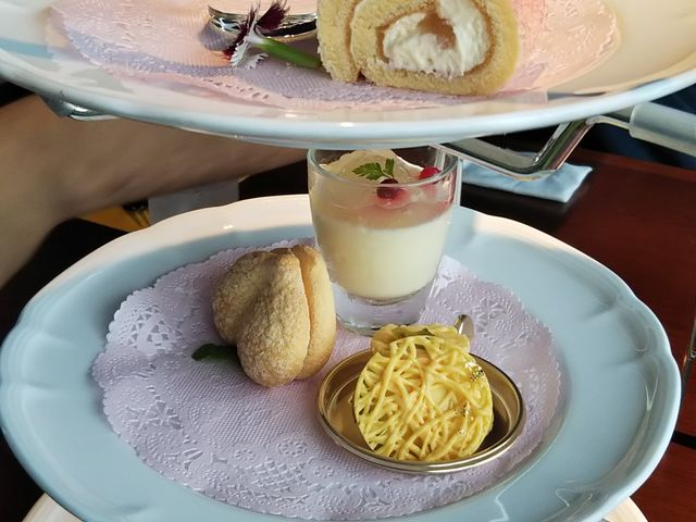 �A�t�^�k�[���e�B�[�^���[_�X�J�C���E���W���_�C�j���O�@�A�[�e�B�X�g �J�t�F