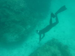 ݂̐Ί_u[V[T[ւ̓eʐ^1