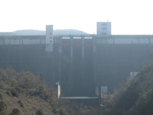 ̎OÓcB_𐳖ʂŊς邱ƂłB_ۓf_