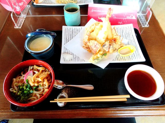 �V�Ղ炨���ǂ�_�����f�B�Y�j�[�V�[(R)