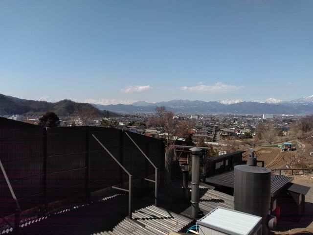 �W�]�f�b�L����̎s�X�n���k�A���v�X�̒��߂ł��B��͖�i���Y��ł��B_�R�g���̓�