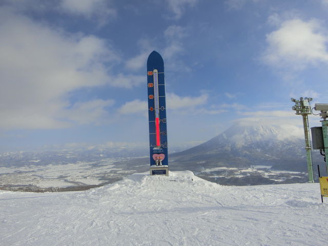 ���x�v�̎ʐ^�X�|�b�g_�j�Z�R���}�@�O�����E�q���t�X�L�[��