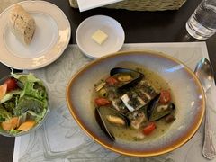 X^[CAFE@de@la@PRESSEւ̓eʐ^1