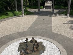 hyde����̓S���_�Ђւ̓��e�ʐ^1