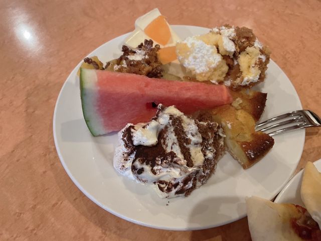 �f�U�[�g�𐷂�t����Ƃ��̂悤�Ȋ����ɂȂ��Ă��܂��̂ŏ����߂����Ȃ�܂�_�C���^�[�i�V���i���K�[�f���z�e�����c