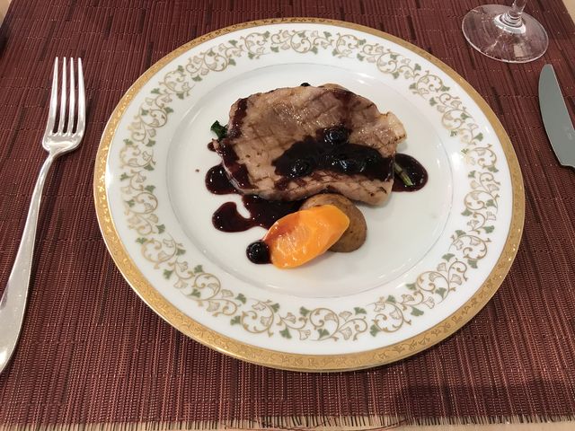 �����`�̃��C��_�z�e���I�[�N�������x�C