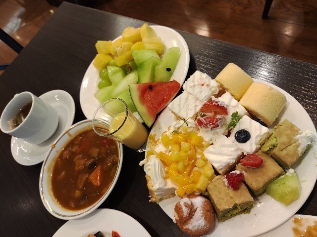 �V�������b�g�@�r�[�t�J���[
䕃V���[�g�@�����~���N���[�v_�����z�e�����o���g����