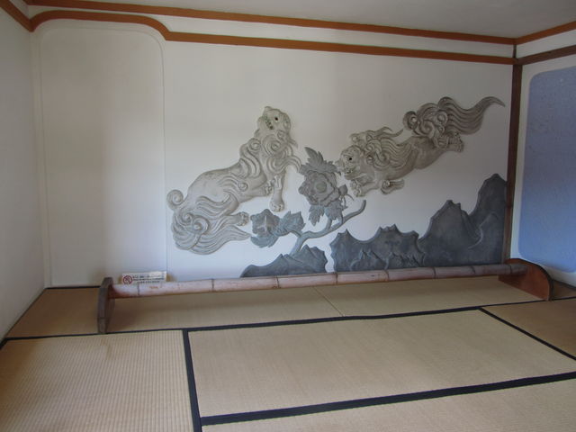 CCꃉC_[̎lKO̓eʐ^3