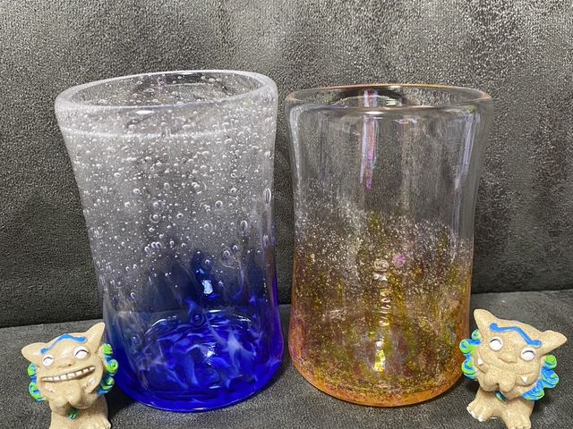 ��:�R�b�v�A���ɐF���͗l�A�A����
�E:�R�b�v�A���Ƀs���N�~���F�A�~������_�ɓ����K���X�H�[���݂̂���