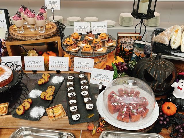 �n���E�B���X�C�[�c_���c�����z�e���G�A�|�[�g