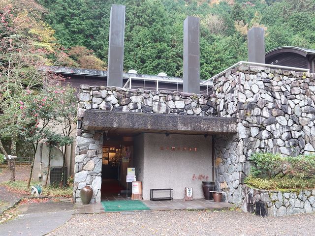 Ђł񂳂̓jLOق̓eʐ^1