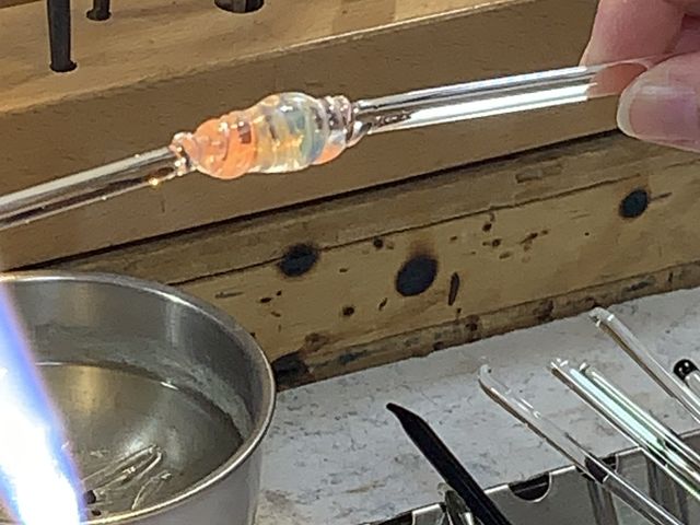 �M�����K���X���N���N���������񂷁B_�K���X�H�[�@����