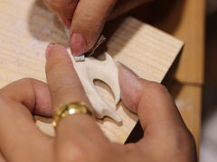 ���C�A�������LocalBrand �t���b�O�V�b�v���q�ւ̓��e�ʐ^1