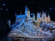 ܂̃[i[ uU[X X^WIcA[]CLOEIuEn[E|b^[̓eʐ^2