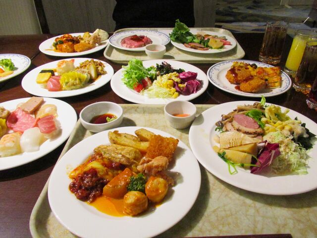 �[�H�o�C�L���O�F�����̎�ނ��L�x�ŐH�ނ��������̎g���Ă��܂��B_�O�͘p���]�[�g�����N�X