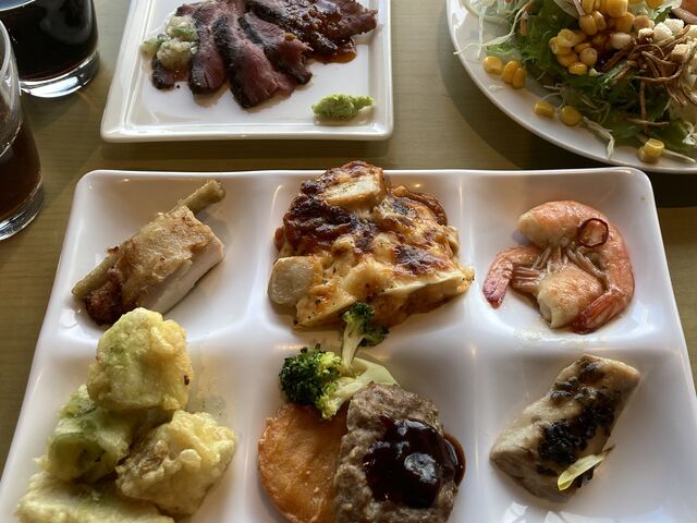 ���Y�̖�؂̓V�Ղ�������������ł��B
���ݕ�����ނ��L�x�ł����B_���L���O�X�J�C�t�����g���}REI�z�e��