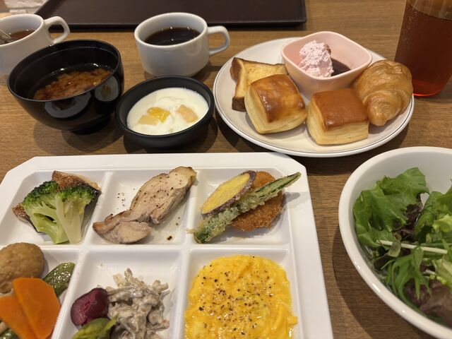 ��ޖL�x�ȃr���b�t�F�X�^�C��_�z�e���E�B���O�C���^�[�i�V���i�����É�