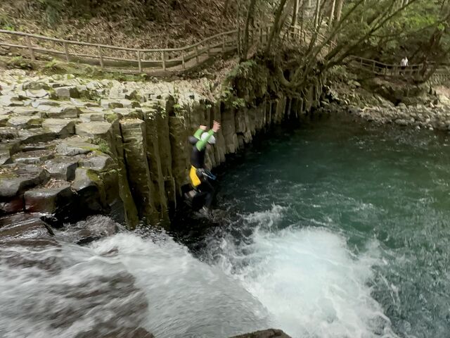 ��э��݁I_�t�B�[���h�A�[�X �ɓ�