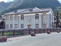 ̂䂫̌S㔪ɋLOقւ̓eʐ^1