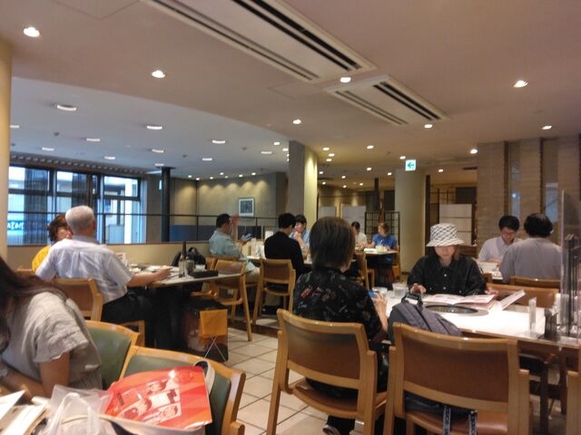 店内は広く大きいです。_ぴょんぴょん舎 駅前店