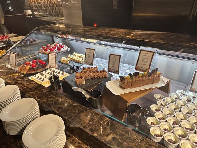 �X�C�[�c���F�X�����āA�A�C�X������܂����I_���s�Z���`�����[�z�e���@�I�[���f�C�_�C�j���O�@���W���E