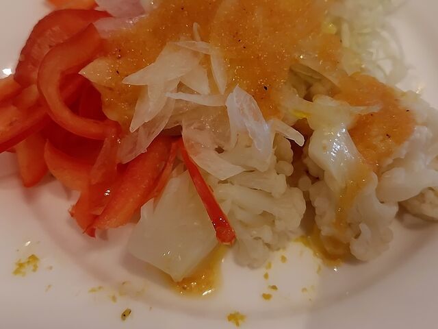 �T���_�o�[�̃T���__�F�s�{�����z�e���O�����f