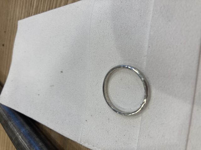 �V���o�[20��2mm�̒Ɩڂł��B_�������݌�k���X2