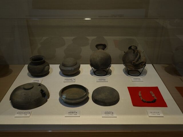 Yanwenli����̎O�؎s���݂����j�����ق̓��e�ʐ^2